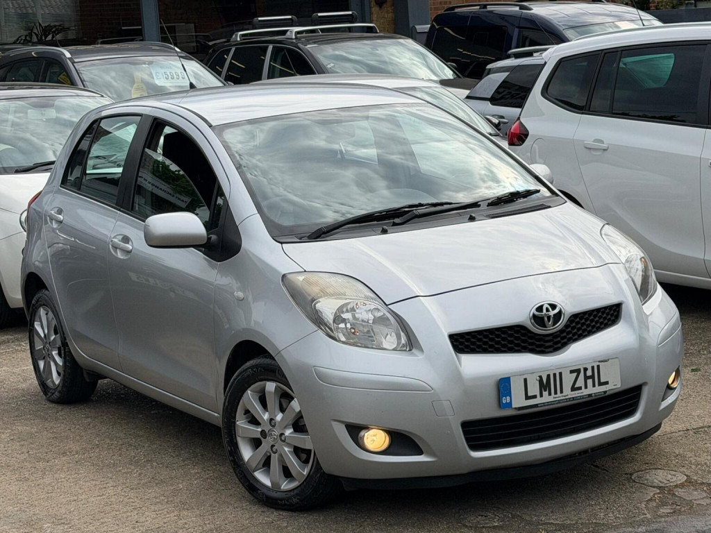 2011 Toyota YARIS